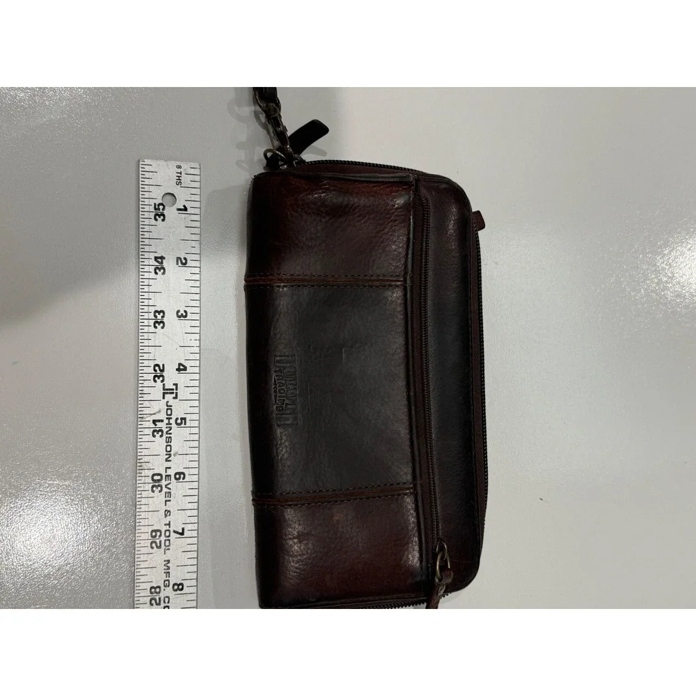 Duluth Trading Co Dark Brown Leather Zip Around Wristlet Wallet Clutch Organiser
